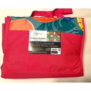 Mainstays Outdoor Blanket 60 inch by 70 inch